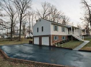 7129 McCauley Ln, Mechanicsville, VA 23111