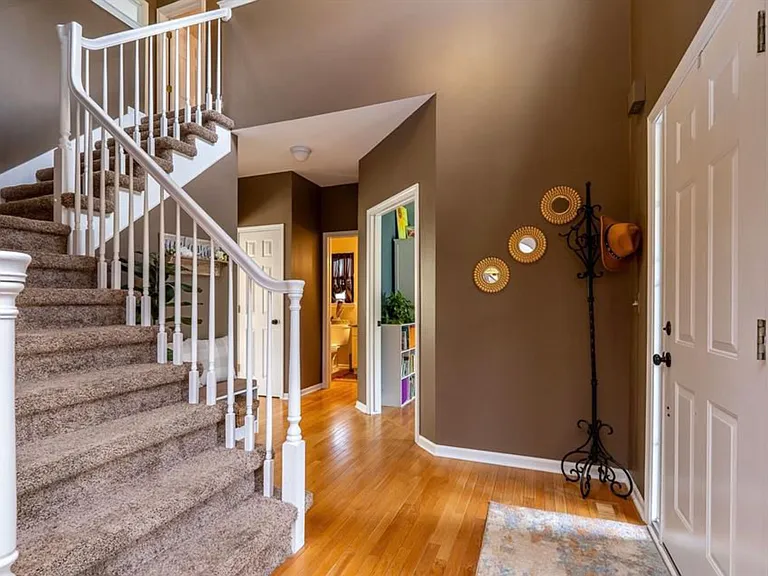 1760 Dogwood Trl — Photo 8