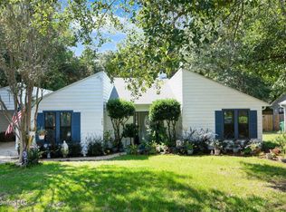 784 Maui Ct, Diamondhead, MS 39525