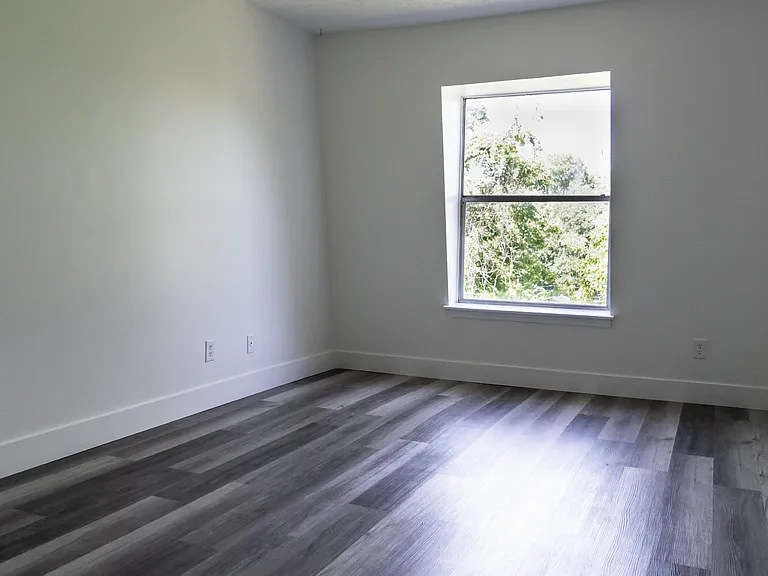 726 Zorn Ave #17 — Photo 17
