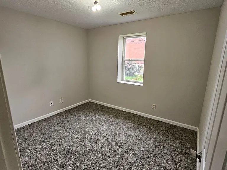 3305 Culverson Ave — Photo 10