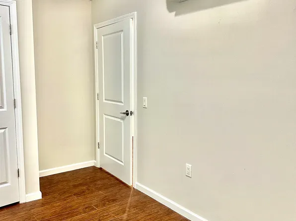 40 Vroom Street image 20 of 22