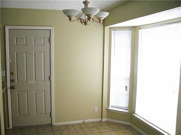 5th image of 9618 Sugar Hill Dr