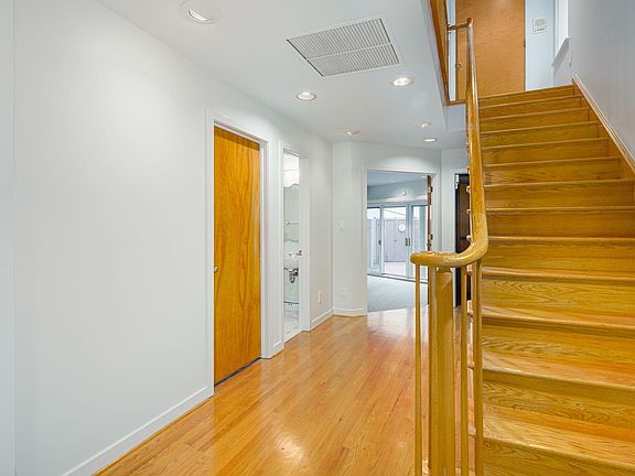 Foyer/Hall