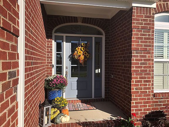 2nd image of 1052 Squirrel Nest Ln
