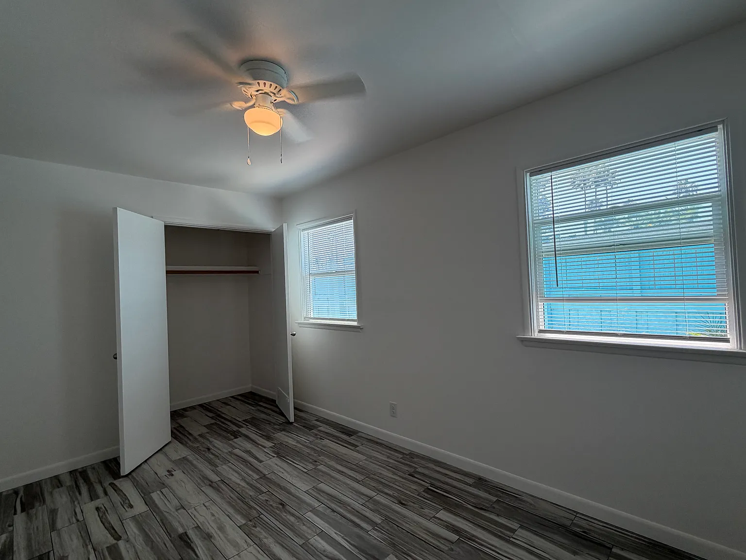 3 bed, 1.5 bath, 1100 sqft, $3,850 — Photo 4