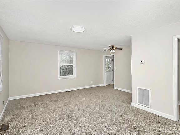 2nd image of 2300 Vanderbilt Rd