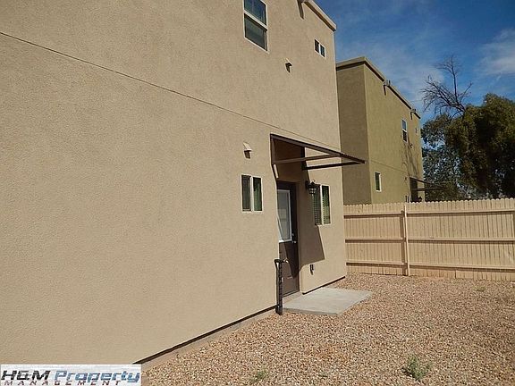 3rd image of 3402 & 3404 E Flower Ave #3402