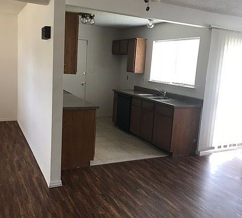 3rd image of 5504 Sedalia Dr