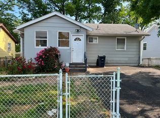 7004 E Ridge Dr, Landover, MD 20785