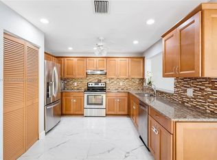 470 NW 38th Ave, Deerfield Beach, FL 33442