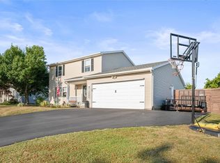 42 Fraser Dr, Hilton, NY 14468