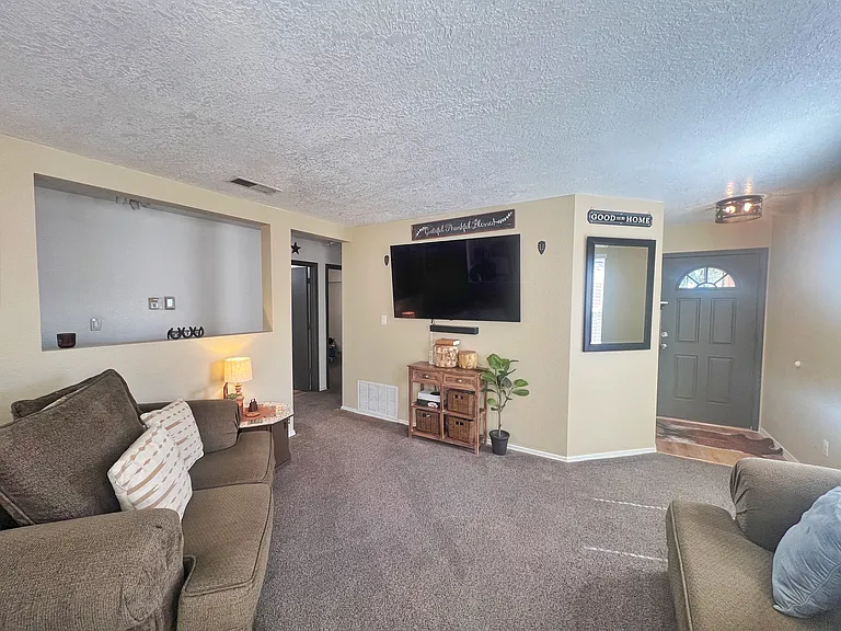 6148 Malpais Park Ave NW — Photo 5