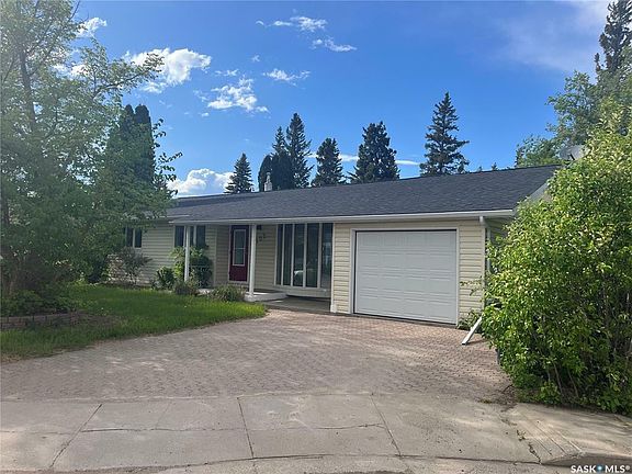 3rd image of 202 Brookdale Pl