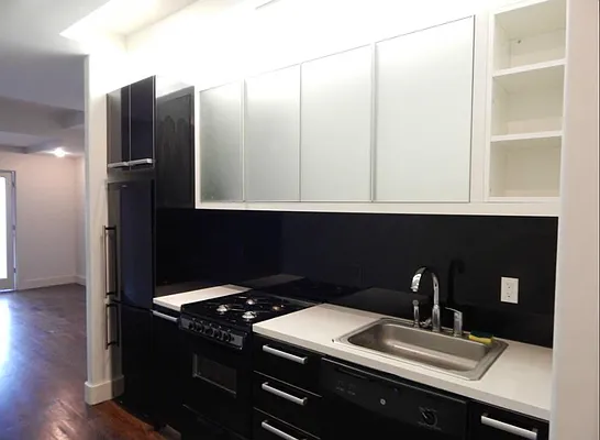 Rented by Nooklyn NYC LLC | media 48