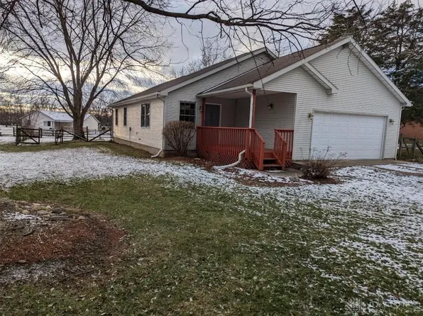 138 Voyage Dr, Eaton, OH 45320