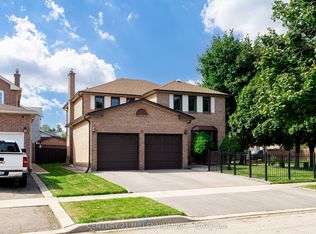 10 Phelps Dr, Brampton, ON L6X 3V5