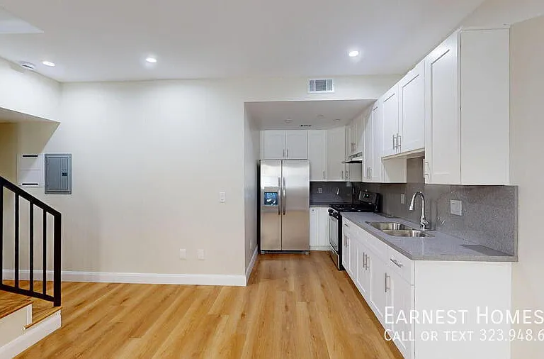 310 N 3rd St #A — Photo 5