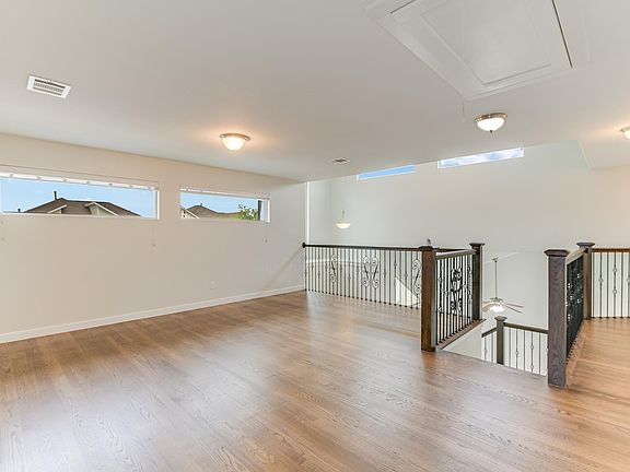 2nd image of 5105 Ingersoll Ln