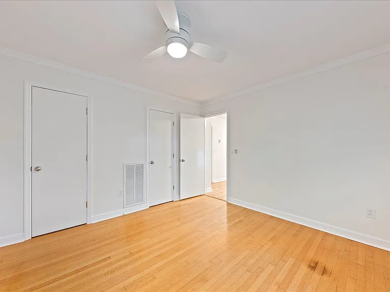 251 Bennett St — Photo 18