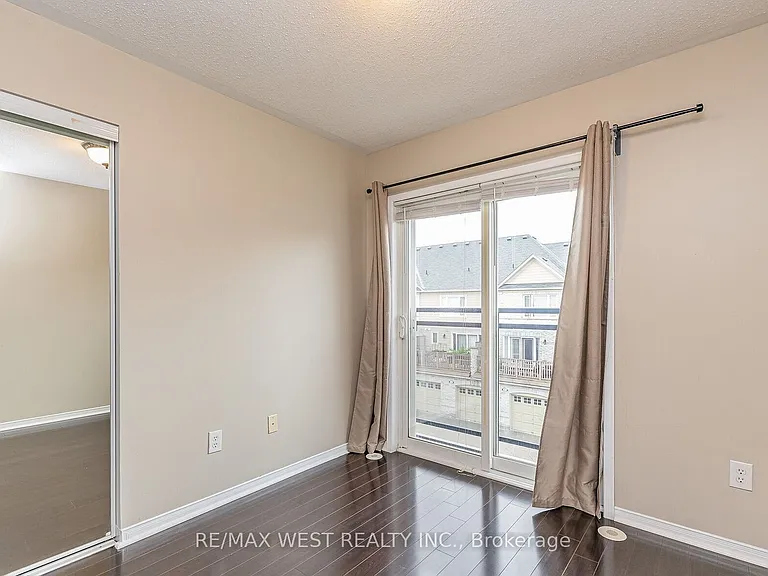 4975 Southampton Dr #218 — Photo 27