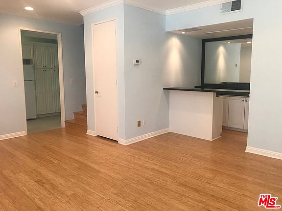 4th image of 9125 Charleville Blvd #19