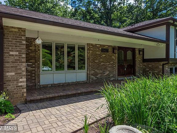 2nd image of 11417 Jordan Ln