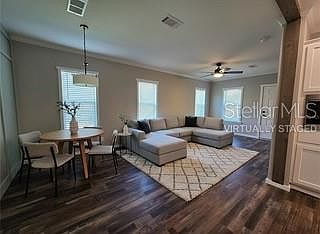 3rd image of 43535 Dixie Dr