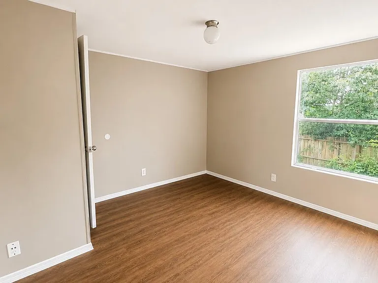 620 County Road 3545 — Photo 8