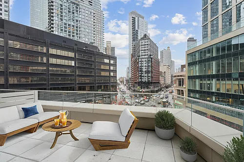 567 Fulton St Photo 1
