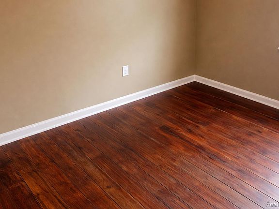 4th image of 3684 Hunt St