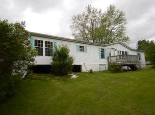 10 Heart Rd, Sebago, ME 04029