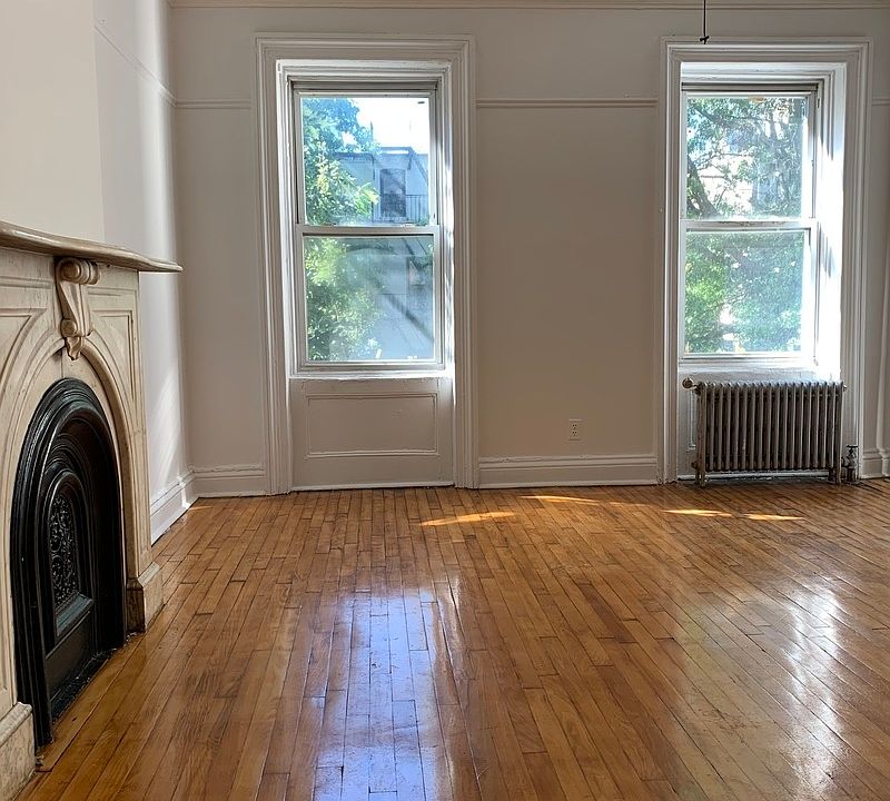 1st image of 64 Livingston St APT 6