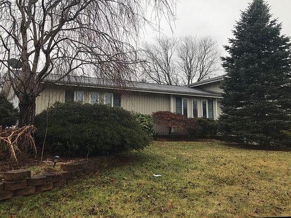 3rd image of 1808 Phillips Dr
