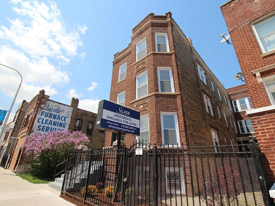 3644 W Diversey Ave #3R