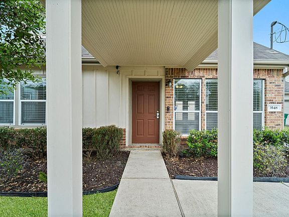 4th image of 3548 Rebecca St