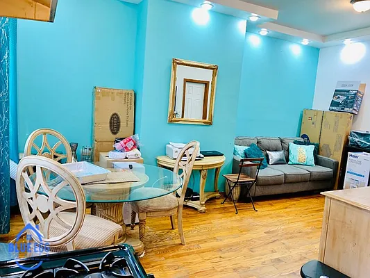 Rented by Blue Egg Realty Corp | media 6