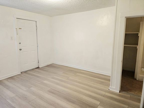 5th image of 216 S Avenue I APT 6
