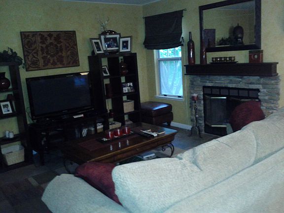 3rd image of 630 Harwinton Ct