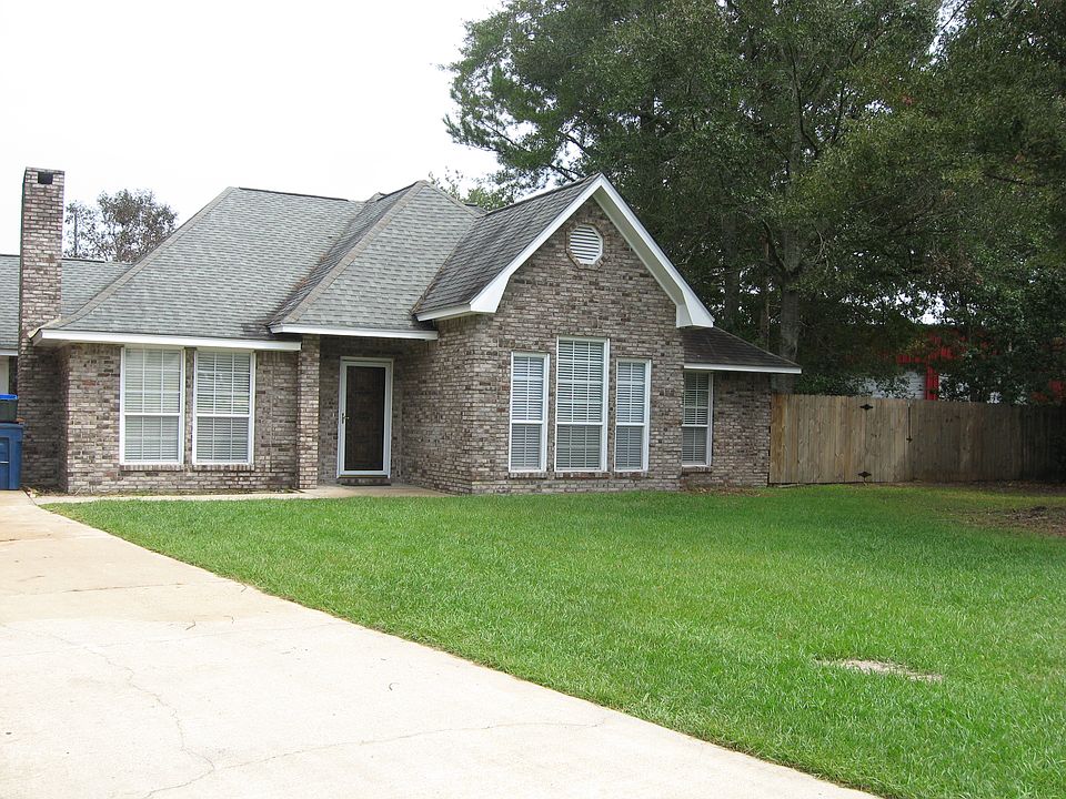 1st image of 13301 Hollow Oak Ln