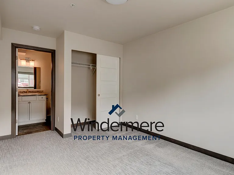 1621 SW Mulberry Pl #D102 — Photo 11