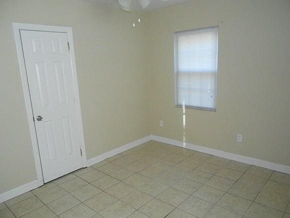 1st image of 1341 E La Palma Ave