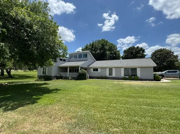 623 Sandy Harbor Drive, Horseshoe Bay, TX 78657