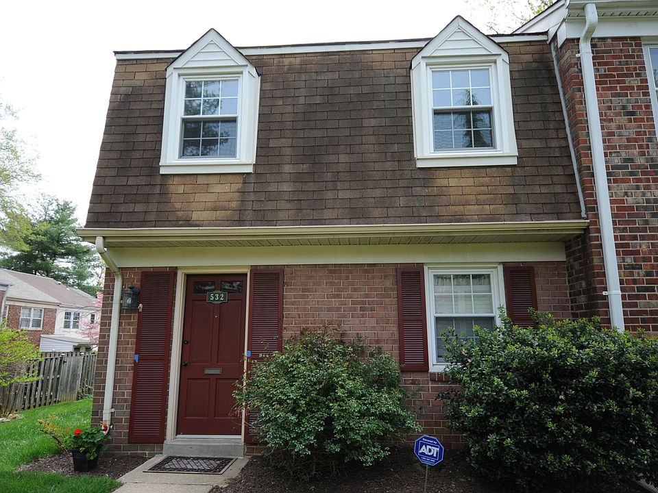 1st image of 532 Azalea Dr