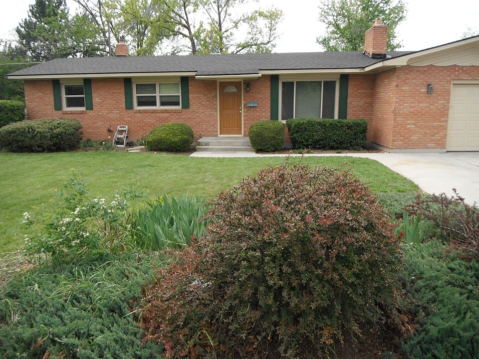2nd image of 2507 S Hayden Way