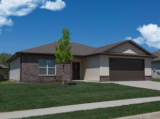 2400 Grand Banks Dr, Columbia, MO 65202