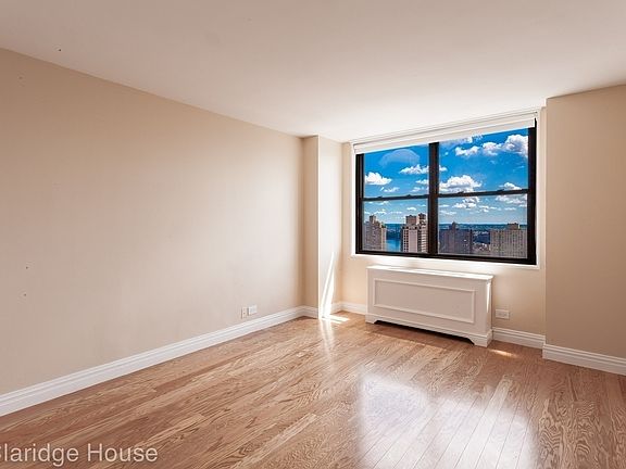 5th image of 201 E 87th St Penthouse Rs