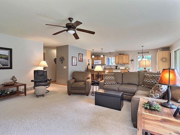 5th image of 8150 Greenwood Dr