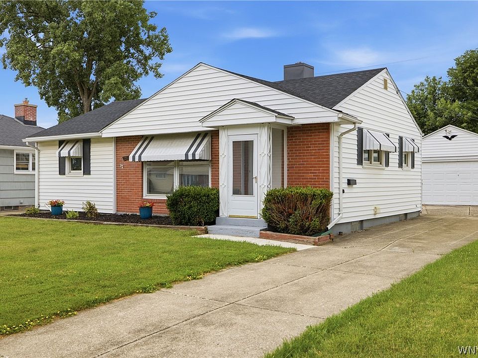 1st image of 46 Pickford Ave