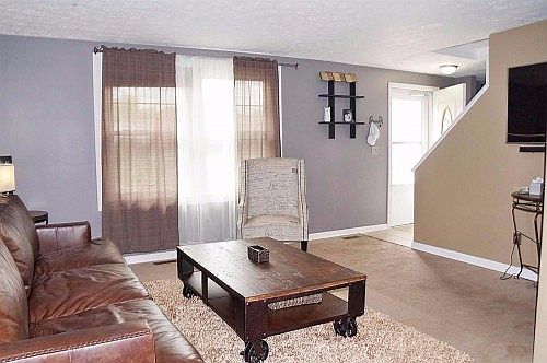 3rd image of 2866 Overdale Dr